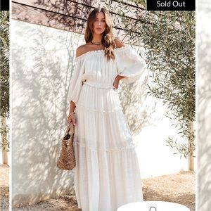 NEW Vici Caught in your embrace off the shoulder maxi